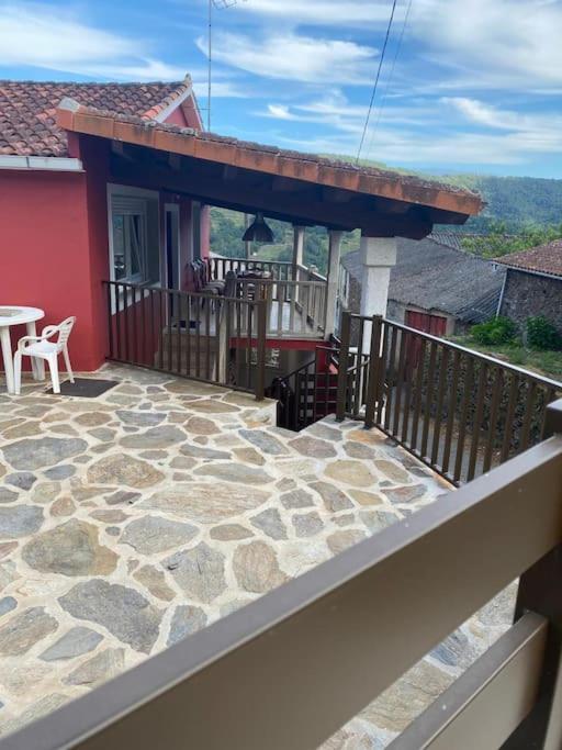 Casa Do Feligres E Da Alsira Βίλα Nogueira de Abaixo Εξωτερικό φωτογραφία
