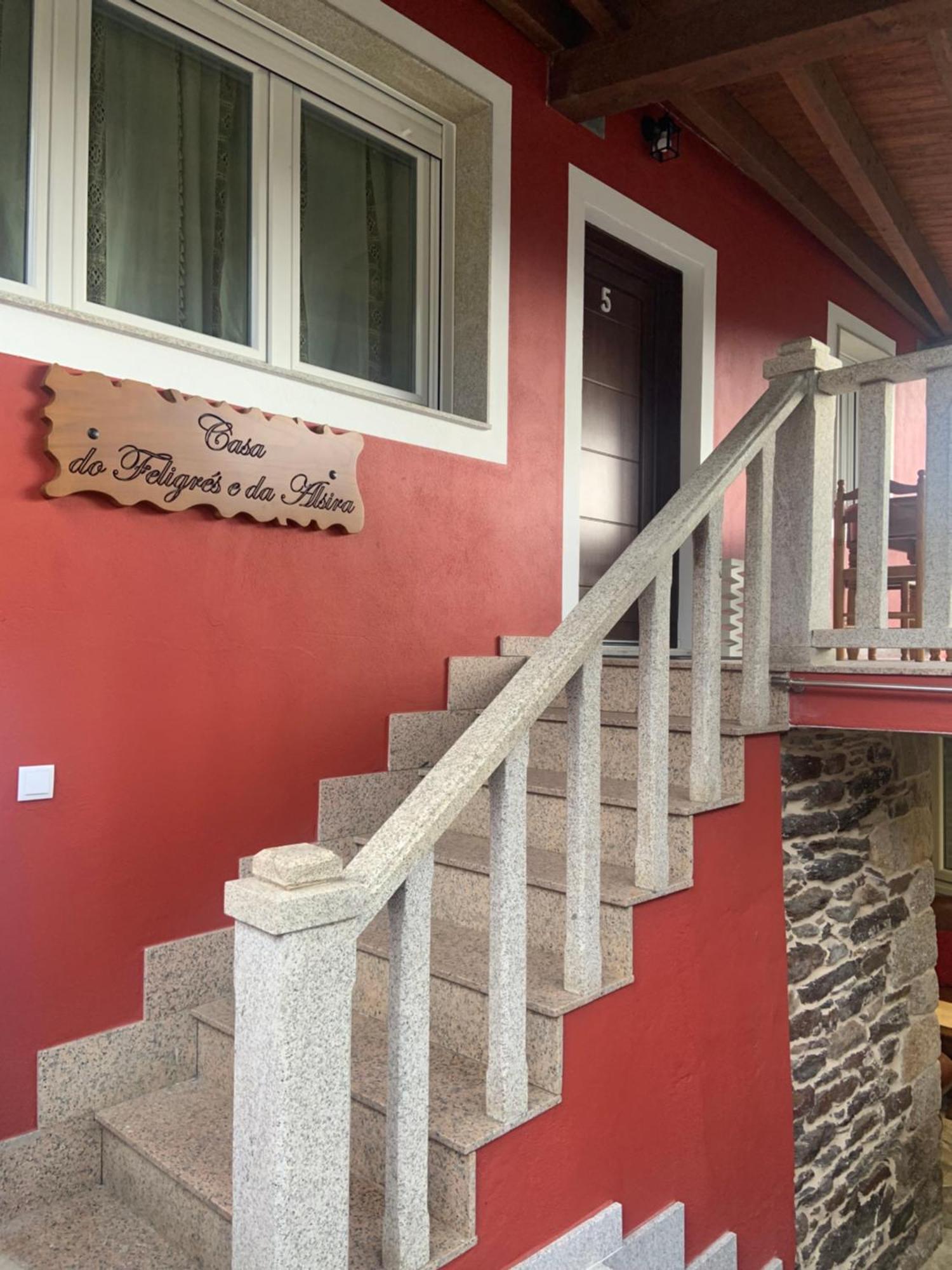 Casa Do Feligres E Da Alsira Βίλα Nogueira de Abaixo Εξωτερικό φωτογραφία